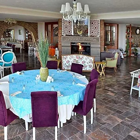 Otel Aeneas *