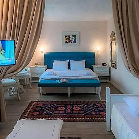 Otel Aeneas *