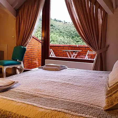 Otel Aeneas *