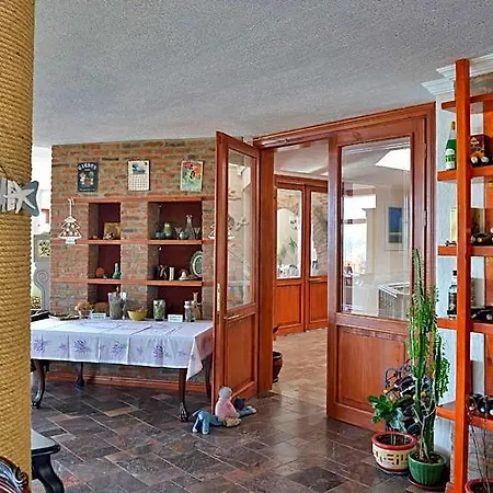 Hotel Aeneas *